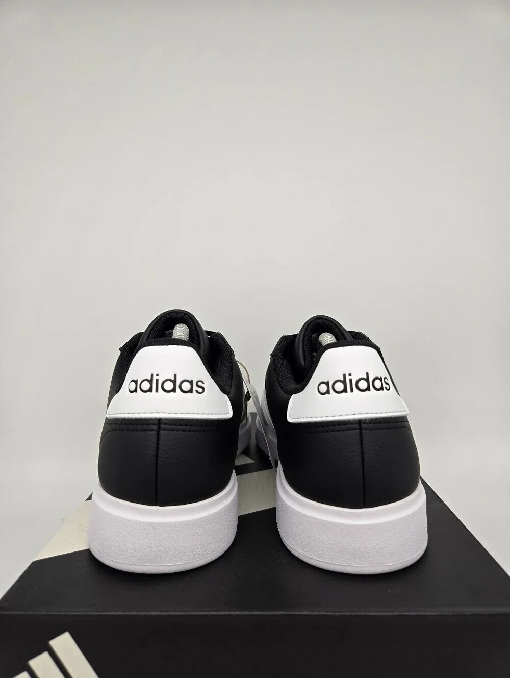 Adidas Men's Grand Court 2.0 GW9196 Black White Shoes Size 10 New